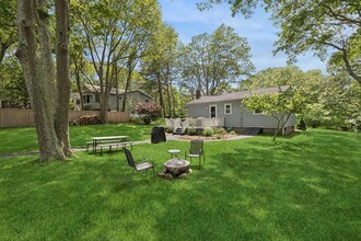 28 The Trail in Hampton Bays, NY - Building Photo - Building Photo