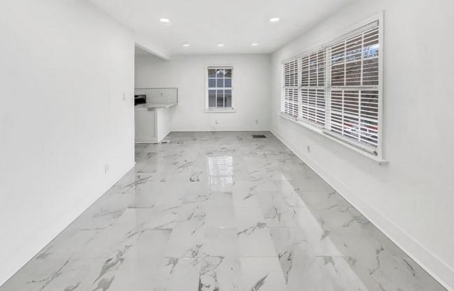 136 Victor Cir NW in Atlanta, GA - Building Photo - Building Photo