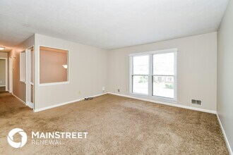1042 Cristland Rd in Louisville, KY - Building Photo - Building Photo