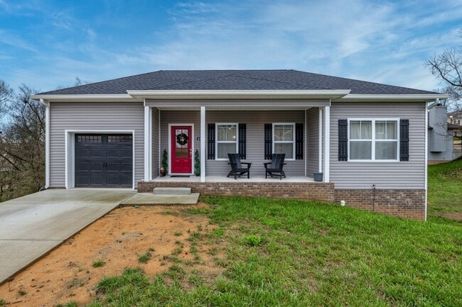 property at 1239 Oxford Village Cir