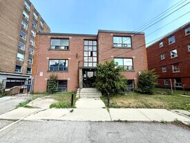 1 E 35th St in Hamilton, ON - Building Photo