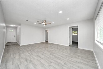 13506 Cologne Dr in Houston, TX - Building Photo - Building Photo