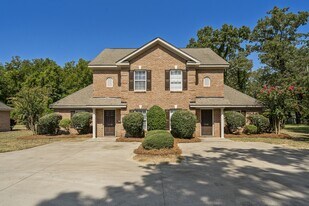 103 Lee Ln in Florence, SC - Building Photo