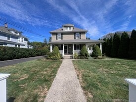36 Treadwell Ave in Westport, CT - Building Photo