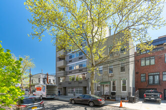 154 Skillman Ave in Brooklyn, NY - Building Photo - Building Photo