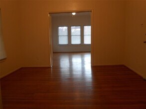 1226 W Gray St, Unit 3 in Houston, TX - Building Photo - Building Photo
