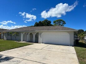 2125 Windsor Dr in Merritt Island, FL - Building Photo