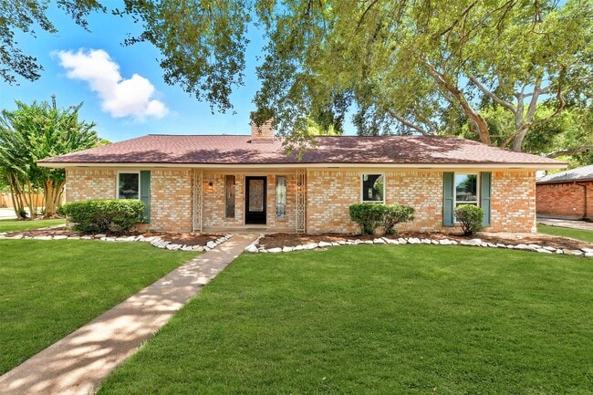 property at 3114 Greenridge Dr