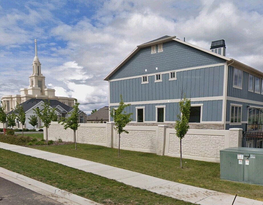 936 W Temple Rim Ln, Unit WALK out basement apartme in Payson, UT - Foto de edificio