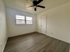 704 Yucca Ln in Brownfield, TX - Building Photo - Building Photo