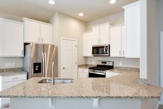 121 Thelonious Dr in Austin, TX - Building Photo - Building Photo