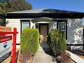 2150 San Pablo Ave in Pinole, CA - Building Photo - Building Photo