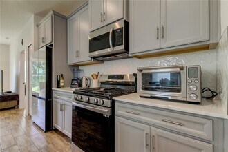 5535 Del Coronado Dr in Apollo Beach, FL - Building Photo - Building Photo