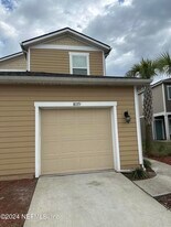 7829 Echo Springs Rd in Jacksonville, FL - Building Photo
