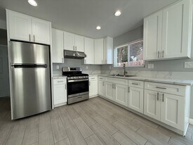 3634 Birch St in San Diego, CA - Building Photo