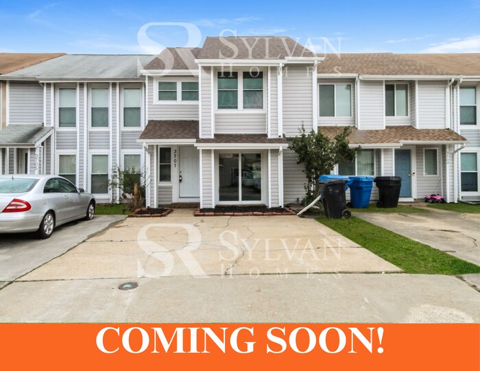 3707 Chimney Creek Dr in Virginia Beach, VA - Building Photo
