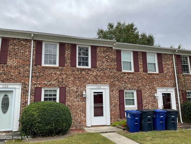 property at 120 King George Ct