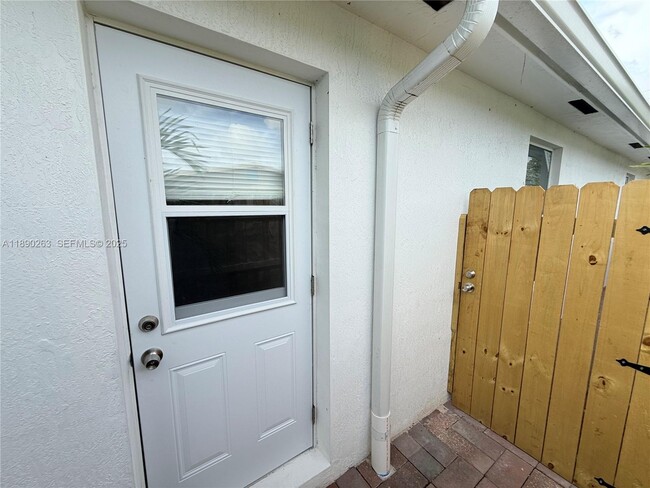 property at 4345 Vicliff Rd