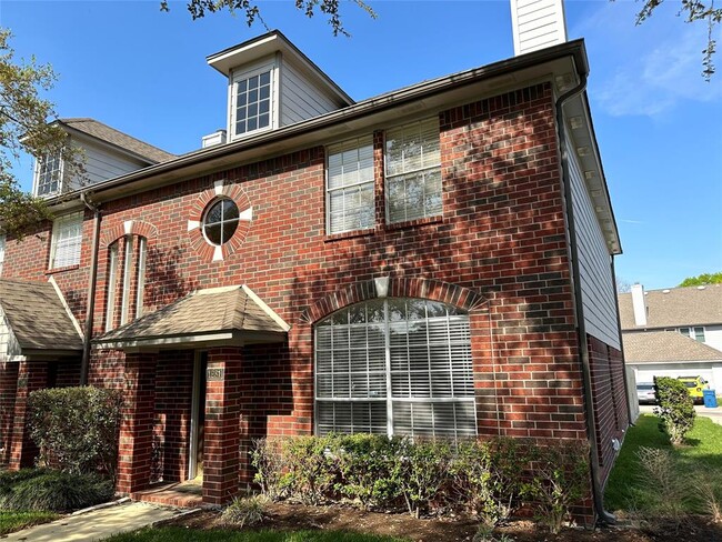 property at 1281 El Camino Village Dr