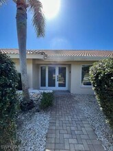 16540 Timberlakes Dr in Ft. Myers, FL - Foto de edificio - Building Photo