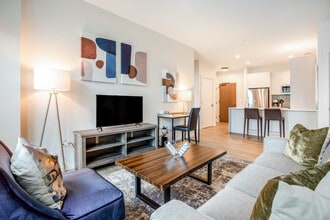 131 Seaport Blvd in Boston, MA - Building Photo - Building Photo