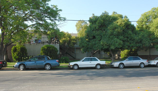 2220 Curtner Ave in Campbell, CA - Building Photo - Building Photo