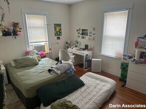 361 Boston Ave in Medford, MA - Building Photo - Building Photo