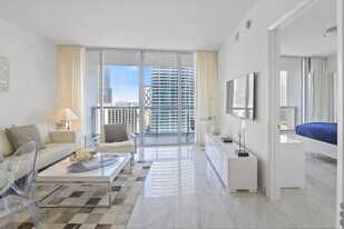 501 Brickell Ave, Unit SI ID1520350P in Miami, FL - Building Photo