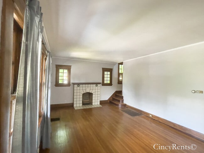 1220 Paxton Ave in Cincinnati, OH - Building Photo - Building Photo