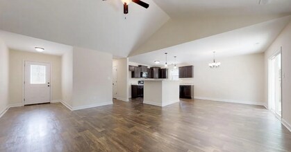 218 Rowland Dr in Richlands, NC - Building Photo - Building Photo