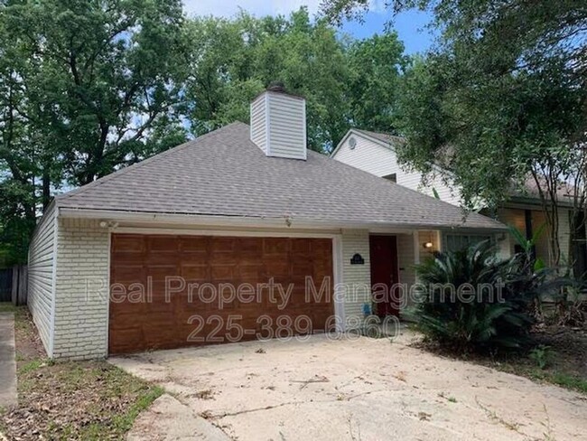 9147 Fox Run Ave in Baton Rouge, LA - Building Photo - Building Photo