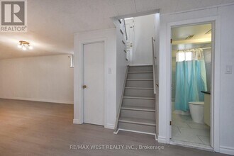 124 Allanhurst Dr in Toronto, ON - Building Photo - Building Photo