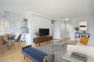 6450 East Blvd in Vancouver, BC - Building Photo - Building Photo