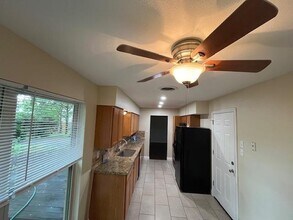 188 Oakhurst Dr in Bedford, TX - Building Photo - Building Photo