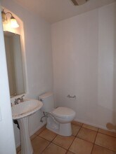 6446 Kinglet Way in Carlsbad, CA - Building Photo - Building Photo