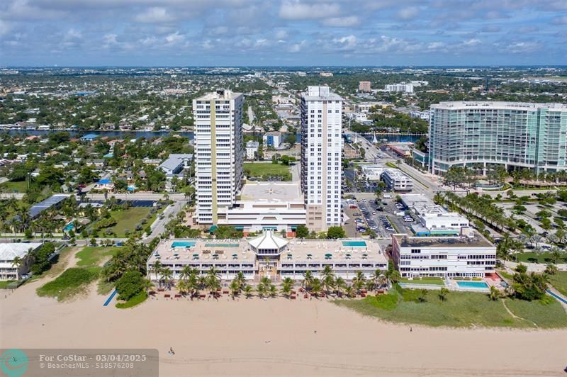 111 Briny Ave in Pompano Beach, FL - Building Photo