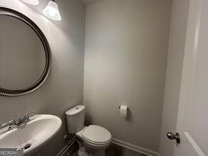 3956 Lake Manor Way in Atlanta, GA - Building Photo - Building Photo
