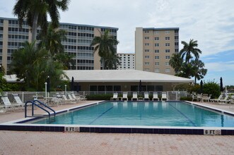 3224 S Ocean Blvd-Unit -115-B in Highland Beach, FL - Building Photo - Building Photo