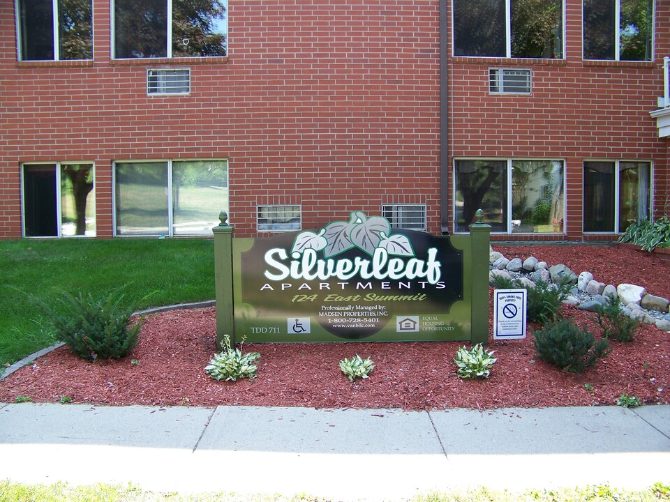 Silverleaf Apartments in Fergus Falls, MN - Foto de edificio