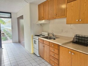 424 Walina St in Honolulu, HI - Foto de edificio - Building Photo