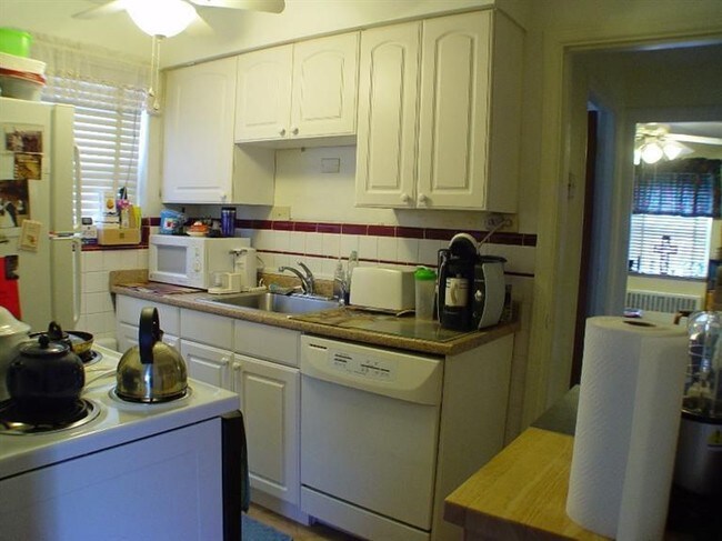 3129 Ramona Ave-Unit -1 in Cincinnati, OH - Foto de edificio - Building Photo