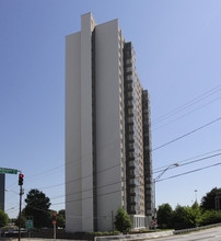 Landmark Condominiums in Atlanta, GA - Foto de edificio - Building Photo