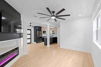 711 NE 8th Ave in Boynton Beach, FL - Building Photo - Building Photo