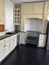 560 Fountain Ave in Brooklyn, NY - Foto de edificio - Building Photo