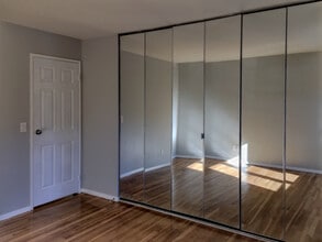 205 Regency Park Drive, Unit 205 in Agawam, MA - Building Photo - Building Photo