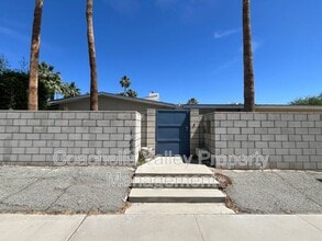 1680 E Mesquite Ave in Palm Springs, CA - Building Photo - Building Photo