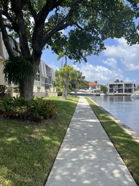 769 Jeffery St-Unit -2-202 in Boca Raton, FL - Building Photo - Building Photo