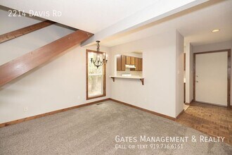 2214 Davis Rd in Hillsborough, NC - Building Photo - Building Photo