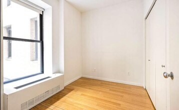 30 West St in New York, NY - Building Photo - Building Photo