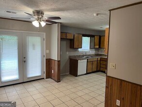 8228 Englewood Trail in Riverdale, GA - Building Photo - Building Photo